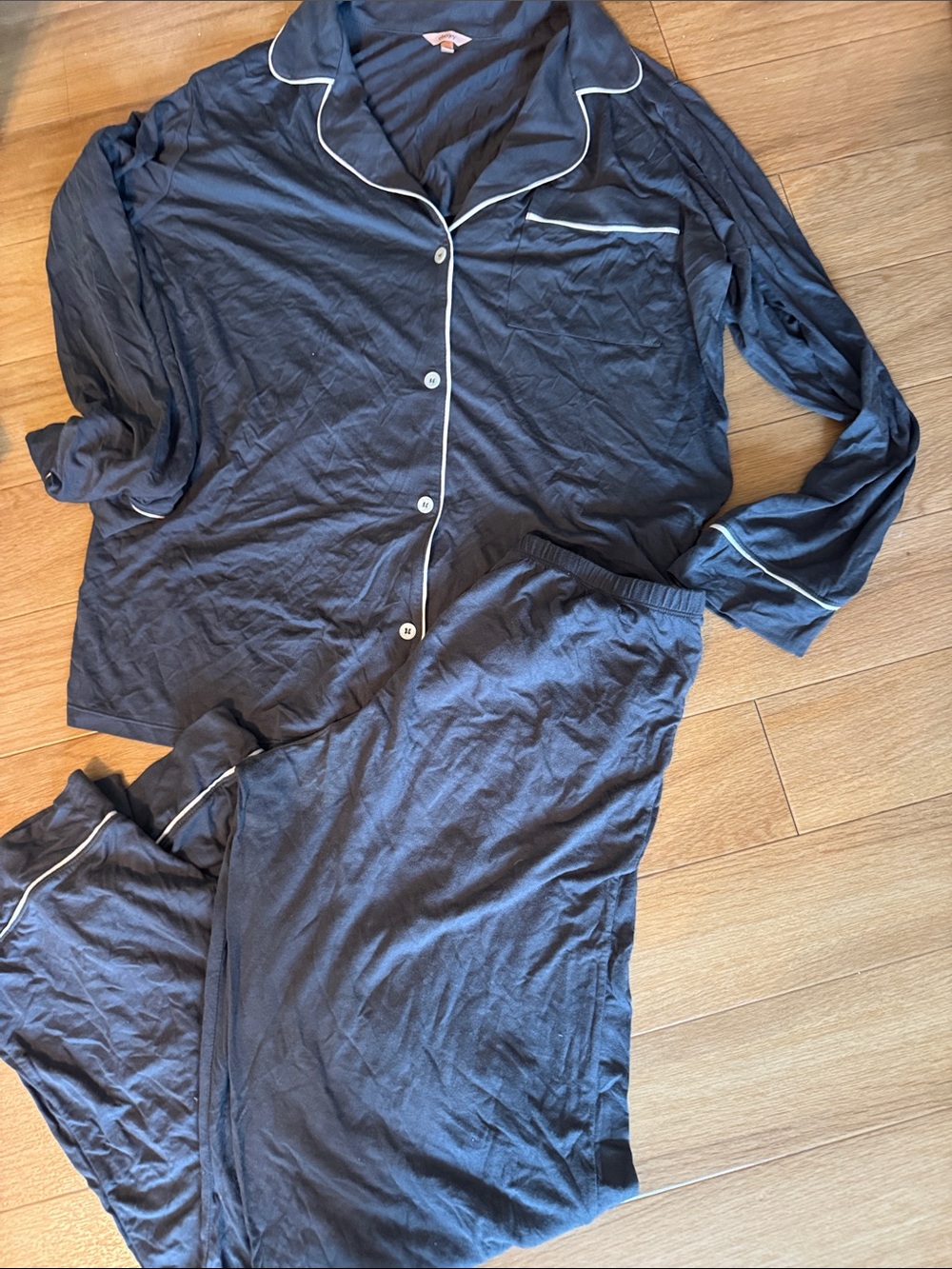 Eberjey Classic Women's gray Pajama Set with Contrast Piping. Small. New
